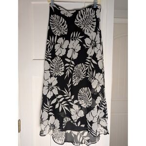 Zero Zero Skirt M Black White Floral Silky Tiers Ruffle Hem Lined Elastic Waist